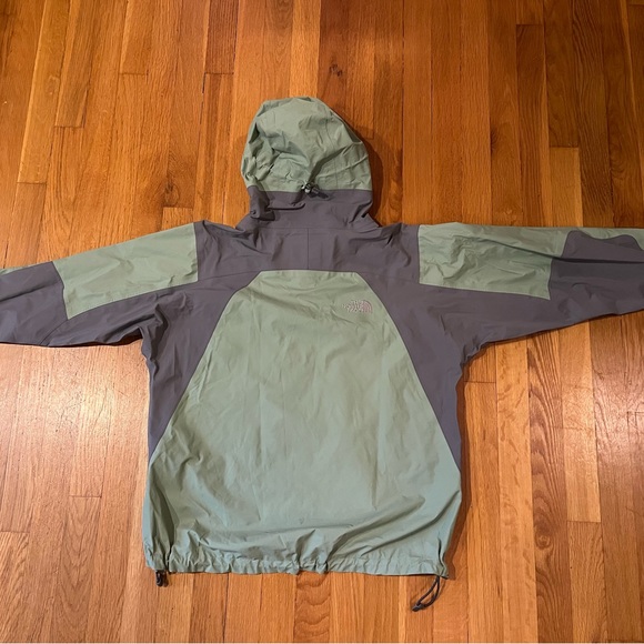 North Face Rain Jacket - Picture 4 of 4